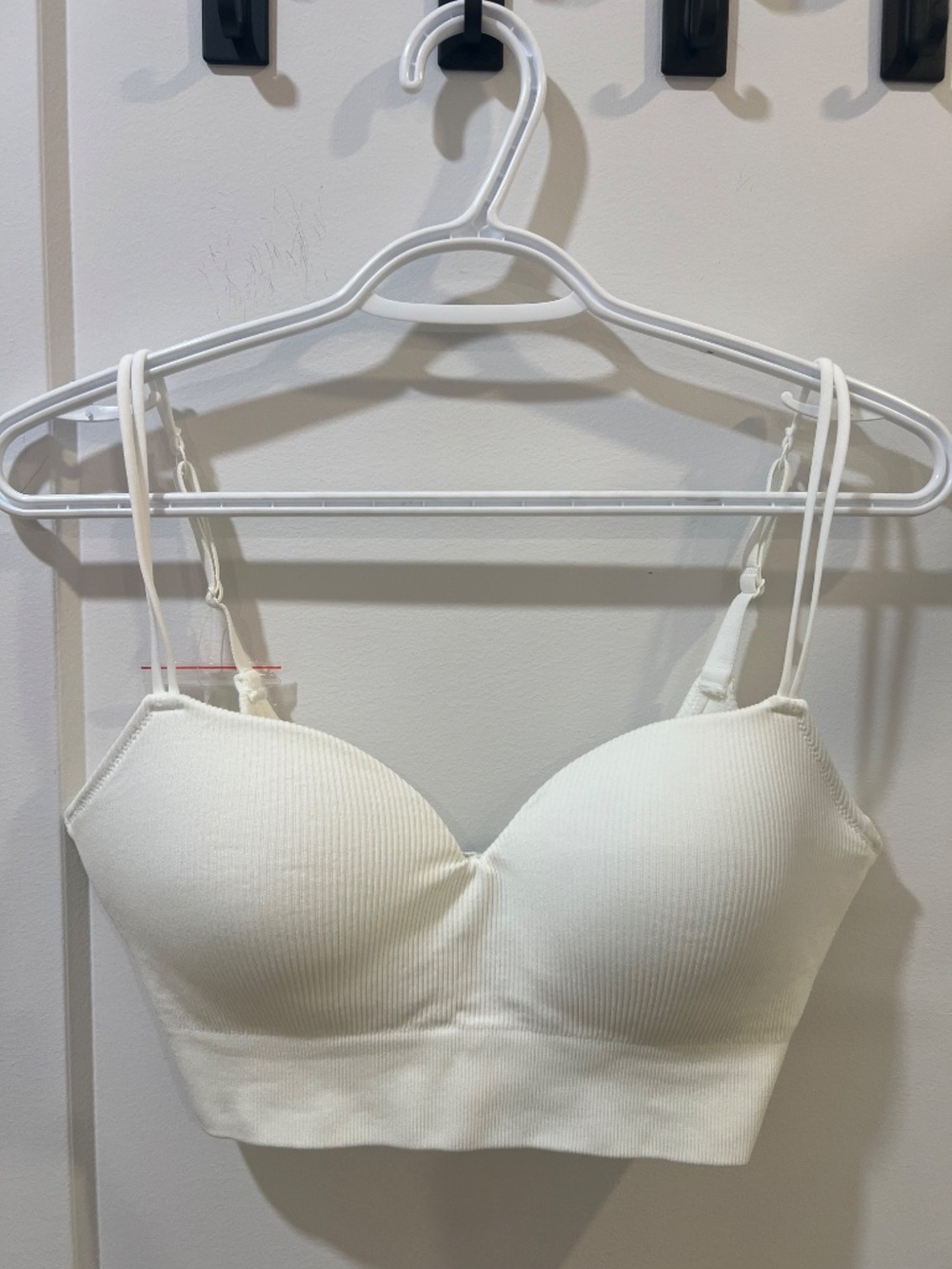 Wireless Ribbed Bra (Size M) - Picture 10 of 13
